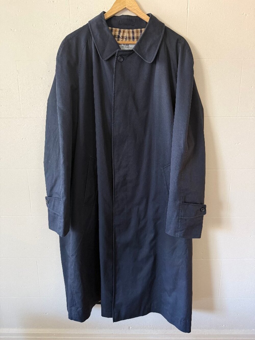 Aquascutum London | Vintage Navy Trenchcoat | Classic Heritage | Large